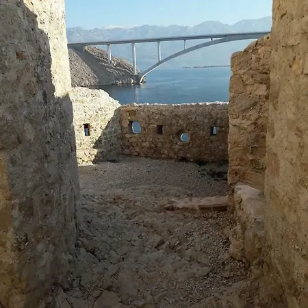 Moon Stone Pag * Pag Town